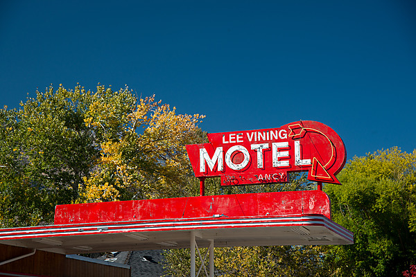 Lee Vining Motel Sign