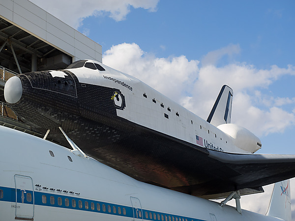  Shuttle Independence sits atop the Shuttle Carrier Aircraft