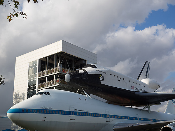  Shuttle Independence sits atop the Shuttle Carrier Aircraft
