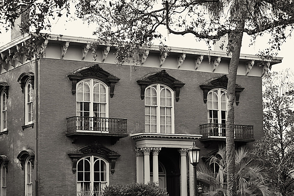 Mercer-Williams House