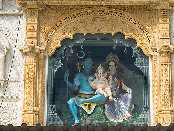 Shiva, Parvati, Ganesh Statues