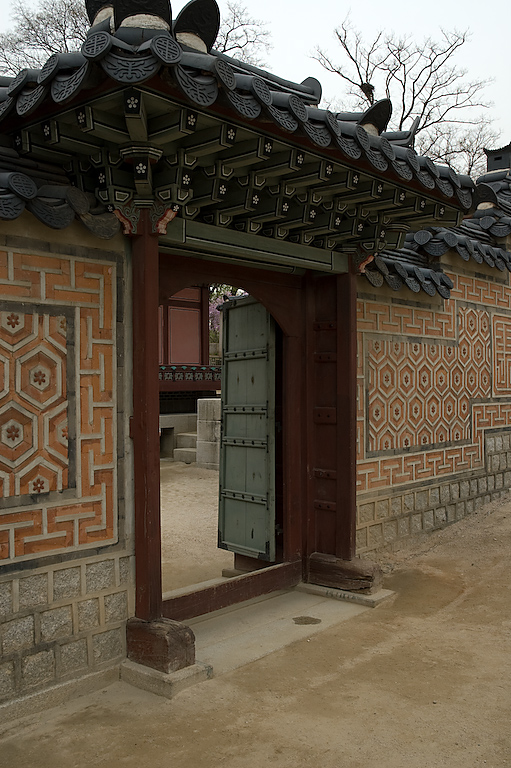  Gyeongbokgung Gate 
