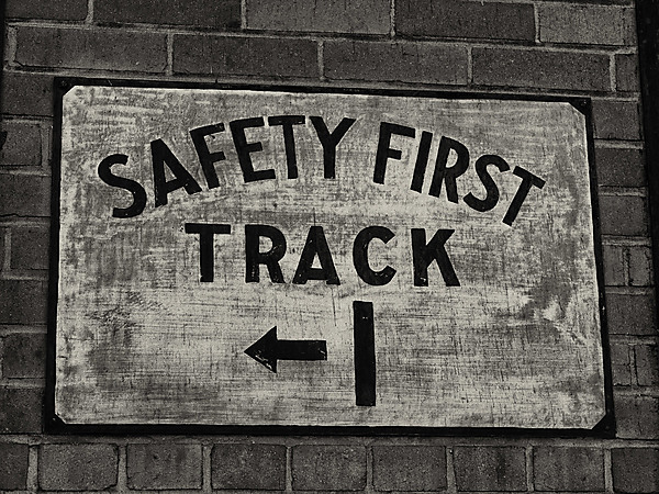 Track 1 Sign, Engine Shop