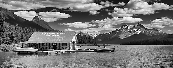 Maligne Lake Boat House