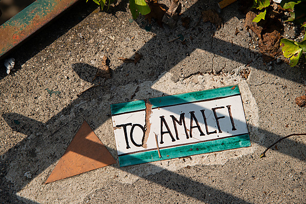 To Amalfi Sign