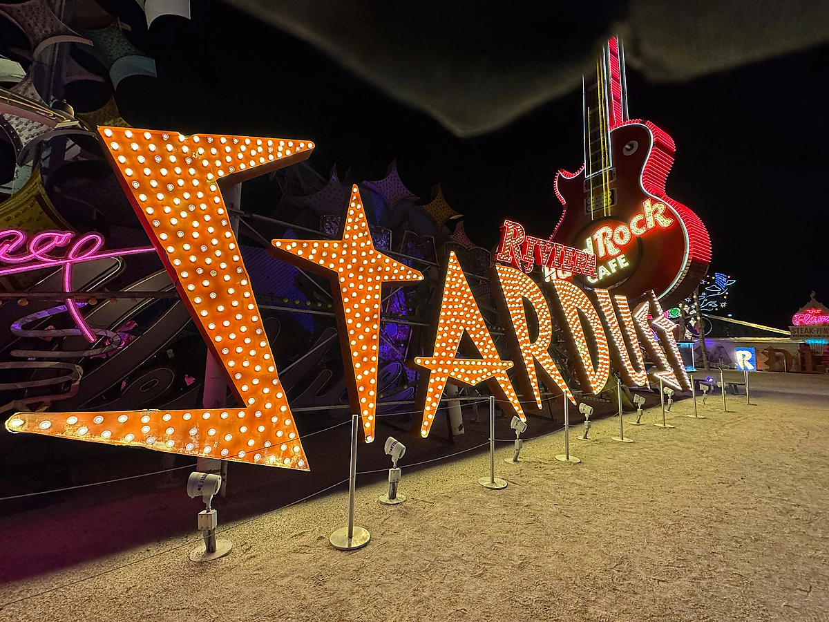 neon-museum-2024-0355-20-l1200
