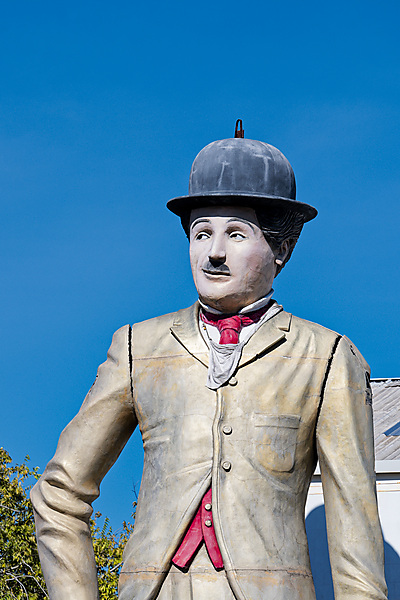 Charlie Chapman Statue