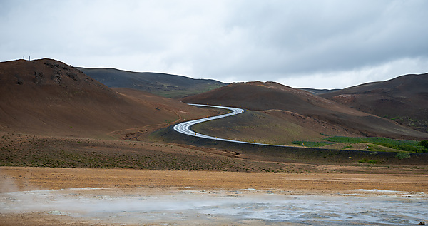 Route 1, Climbing above Námaskarð