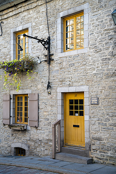 Building in Old Québec City