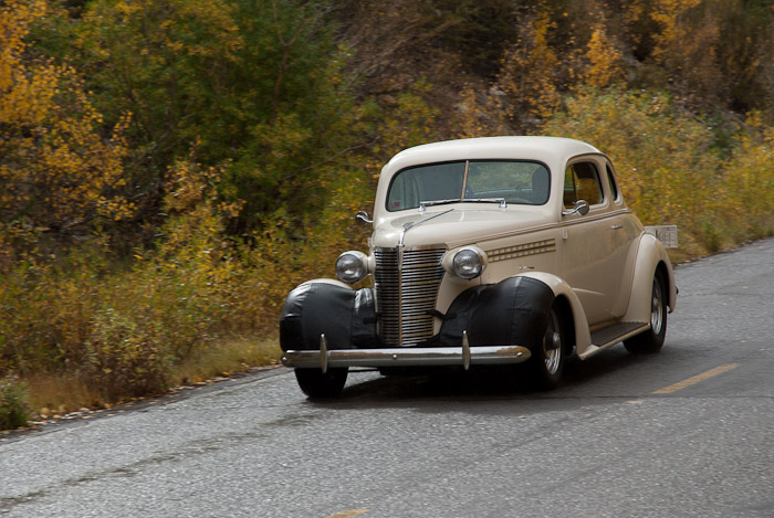 Classic Cars and Fall Colors in the Eastern Sierra