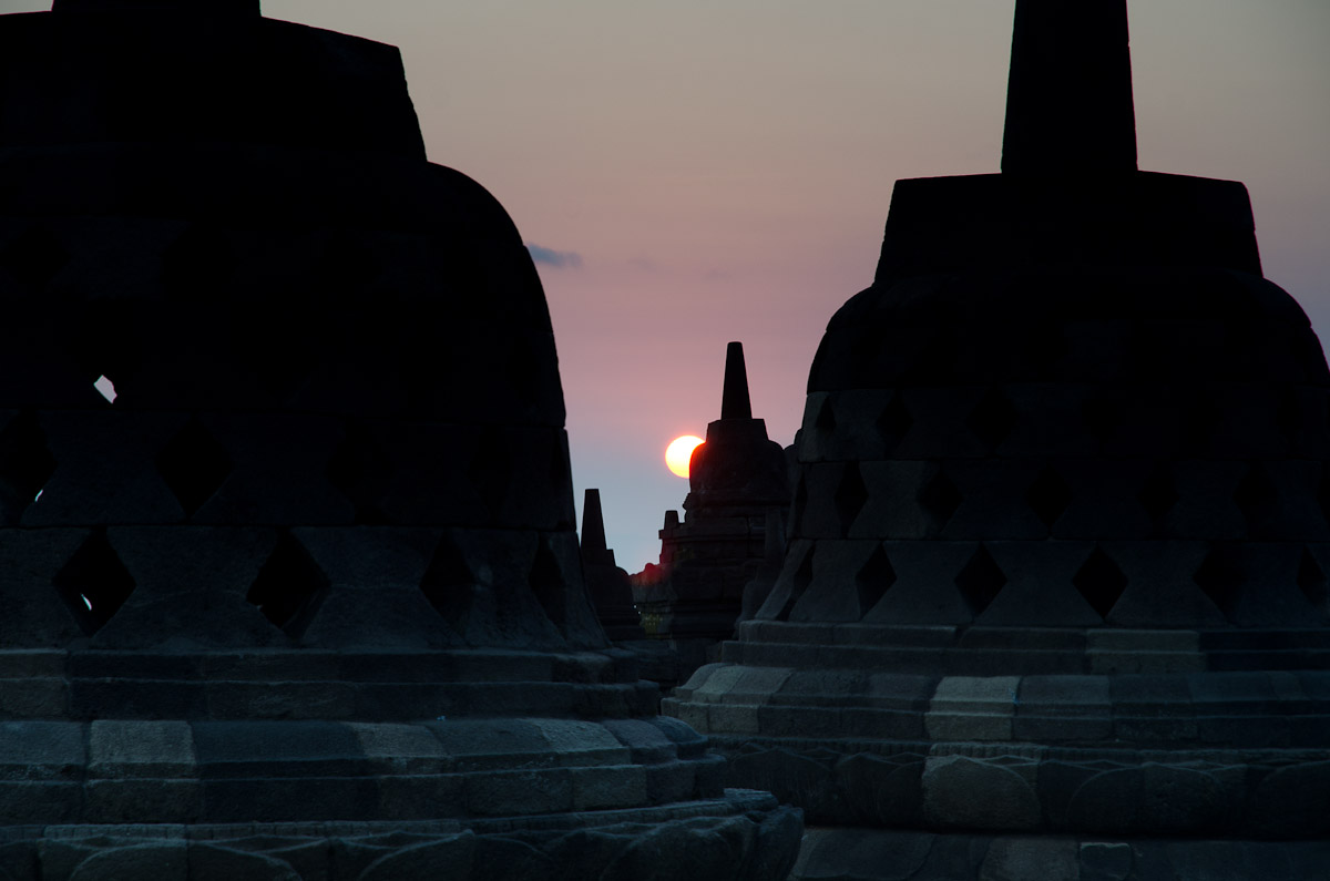 Sun rises over the stupas